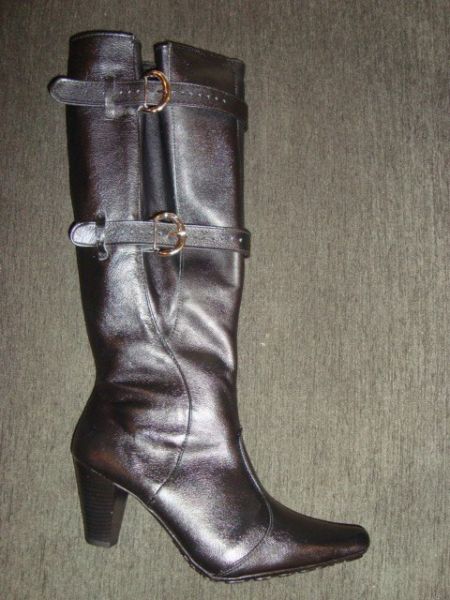 Bota de Couro Legítimo