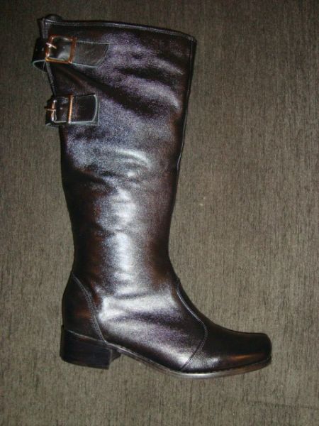 Bota de Couro Legítimo